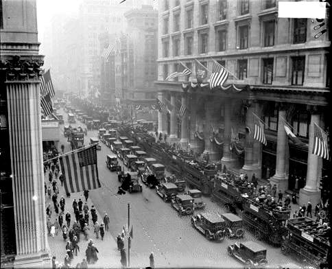 Fifth Avenue 1924.jpg