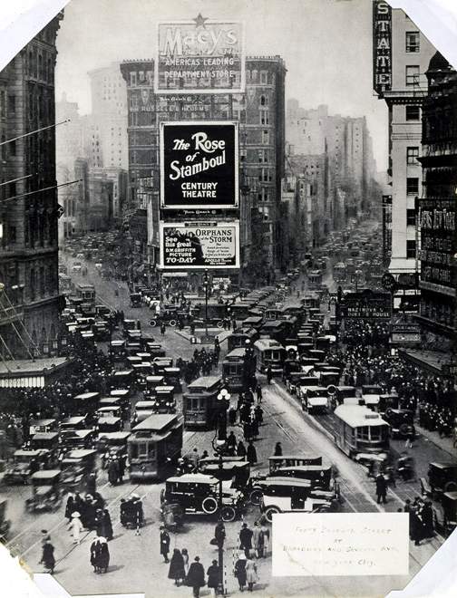 Times Square 1922.jpg